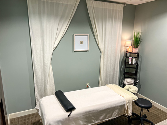 Chiropractic Grand Rapids MI Massage Room