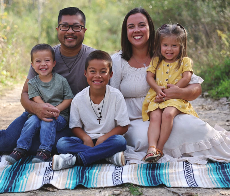 Chiropractor Grand Rapids MI Alexander LeBon with Family HP